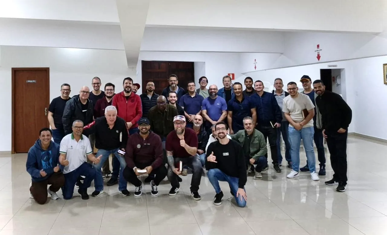 Homens da IPPN Se Unem em Manhã de Oração e Comunhão